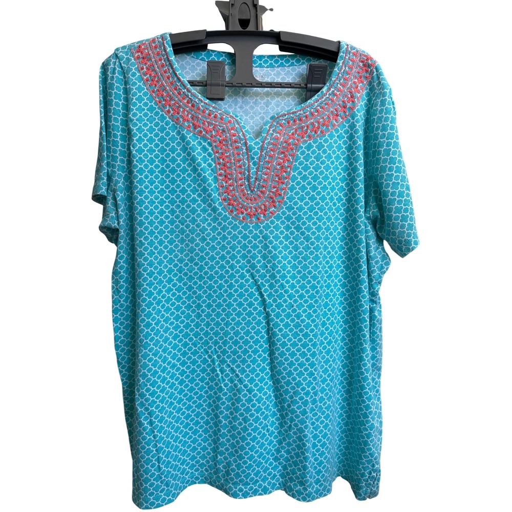 Kim Rogers Curvy Womens 1X Turquoise Geometric Embroidered Split Neck Top